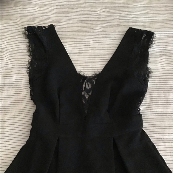 BCBGeneration Women's Black Lace Fit & Flare Dress  Size 0  EXCELLENT CONDITION - Picture 13 of 17
